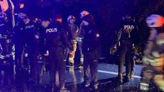 Esenlerde yolcu otobüsü yan yattı: 2 ölü, 15 yaralı