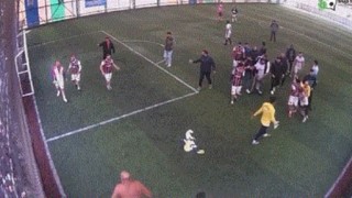 Esenyurtta halı saha turnuvasında maç sonu ortalık karıştı