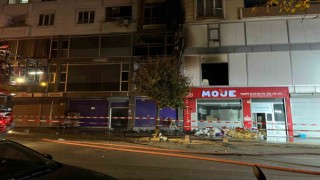 Esenyurtta tekstil atölyesinde yangın: Dumandan etkilenen şahsa dakikalarca kalp masajı yapıldı