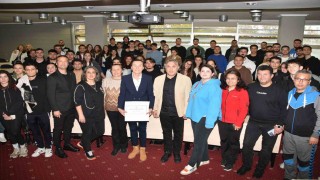 Eski Atlet Semra Aksu MSKÜde öğrencilerle buluştu