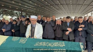 Eski bakanın eşi son yolculuğuna uğurlandı