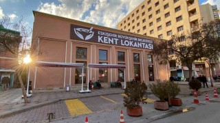 Eskişehir Büyükşehir Belediyesinin açtığı Kent Lokantası binasının depreme dayanıksız olduğu iddiası