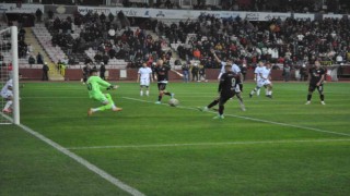 Eskişehirspor galibiyet serisini 4 golle sürdürdü
