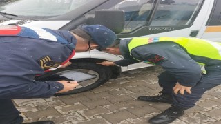 Evrende okul servis araçlarına sıkı denetim