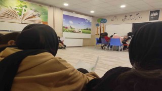 Fedakar öğretmenler yaptıklarıyla çocuklara hem anne hem baba oldu