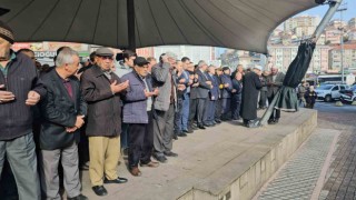 Fırtınada batan Kafkametlerin mürettebatına gıyabi cenaze namazı kılındı