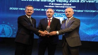 FÜye en çok yapay zeka projesi üreten üniversite ödülü verildi