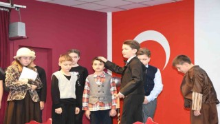 Gaziantep Kolej Vakfında Atatürke hüzünlü anma