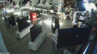 Gaziantepte beyaz eşya dükkanından hırsızlık yapan şahıslar yakalandı