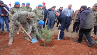 Geleceğe nefes için fidan dikildi