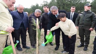 ‘Geleceğe Nefes için fidanlar toprakla buluştu