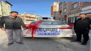 Gelin ve damat düğünlerinde Atatürkü unutmadı