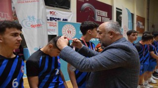 Genç erkekler hentbol müsabakaları tamamlandı