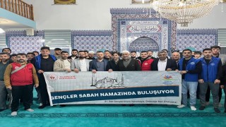 Gençler Sabah Namazında Buluştu