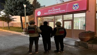 Hakkaride farklı suçlardan 14 kişi tutuklandı