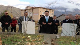 Hakkaride vefat eden öğretmenler unutulmadı