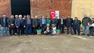Hakkarideki çiftçilere tohum desteği yapıldı