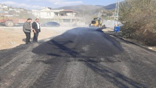 Hasanbeyli'de Sıcak Asfalt Çalışmaları Başladı