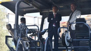Hilmi Karaboran Caddesi Asfaltla Buluşuyor
