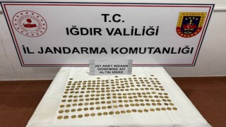 Iğdırda 201 altın sikke ele geçirildi