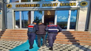İki ayrı suçtan aranan firari Seydikemerde Yakalandı