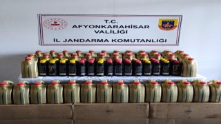 Jandarma 200 litre lisanssız motor yağı ele geçirdi