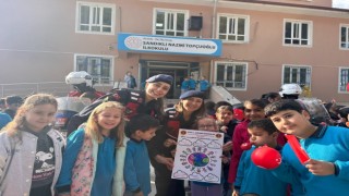 Jandarma ekipleri Dünya Çocuk Gününü kutladı