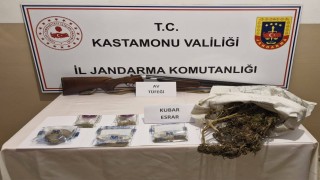 Jandarma ekiplerinden uyuşturucu operasyonu: 3 kişi tutuklandı