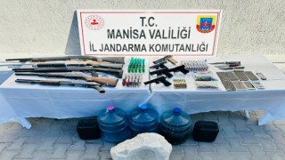 Jandarmadan 9 adrese eş zamanlı operasyon