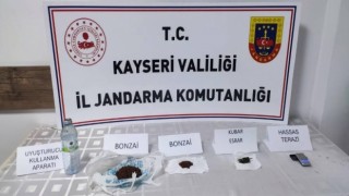 Jandarmadan uyuşturucu operasyonu: 3 Gözaltı
