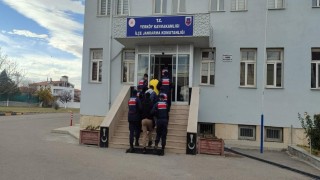 Jandarmanın dur ihtarına uymayan 3 kişi ceza evi firarisi çıktı