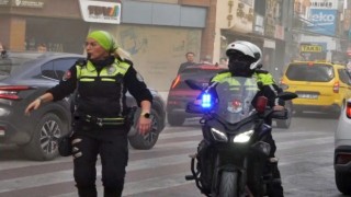 Kadın polisin yangın hassasiyeti: Dumanı görünce ihbarı geçti, itfaiyenin hızlı gelebilmesi için yoğun çaba harcadı