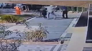 Kadını tek yumrukla yere serdi
