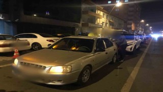 Kapıları açık seyreden araç yakalandı
