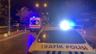 Karamanda kontrolden çıkan otomobil ağaca çarptı: 1 yaralı