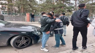 Karsta okul çevresi ve metruk binalar ı merceğe alındı
