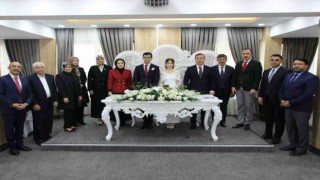 Kartal ve Gül ailesinin mutlu günü