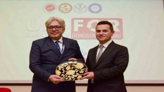 Kastamonu Üniversitesi Rektörü Topal: “Gençlerimizi modern, popüler kültürün insafına terk edemeyiz”