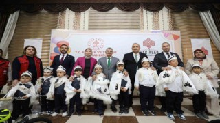 Kayseri Vakıflar Bölge Müdürlüğü, Niğdede sünnet şöleni yaptı