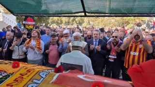 Kazada ölen Galatasaray sevdalısı 9 yaşındaki Yiğit son yolculuğuna uğurlandı