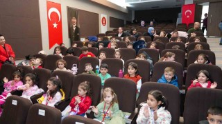 Keçiörende çocuklar için tiyatro zamanı