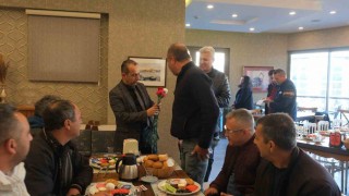 Kemer Belediyesinden şoförlere kahvaltı