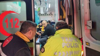 Kontrolden çıkan otomobil su kanalına devrildi: 4 yaralı