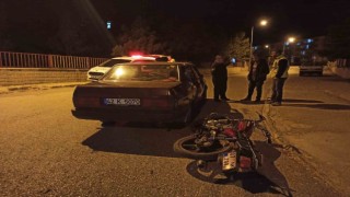 Konyada motosiklet ile otomobil çarpıştı: 2 yaralı