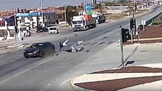 Konyada otomobille çarpışan motosikletli yaralandı