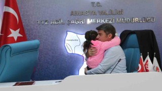 Küçük kız toplantıda Vali Bakana sarıldı: “İnsanı yaşat ki devlet yaşasın”