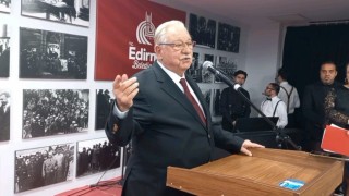 Kurtuluş resepsiyonuna domuz hatırası damgayı vurdu