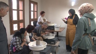 Kütahyada çini ve seramik kursuna yoğun ilgi