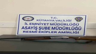 Kütahyada ruhsatsız av tüfeği ele geçirildi