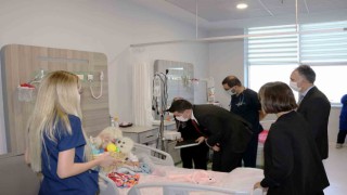 Lösemili çocuklara moral oldular
